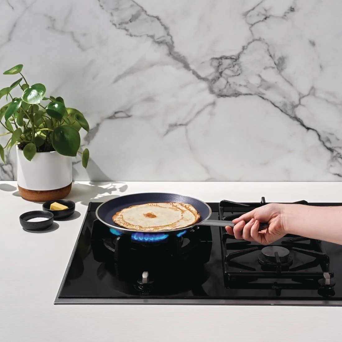 Vogue Aluminium Non-stick Teflon Platinum Plus Crepe Pan 26cm - Image 7