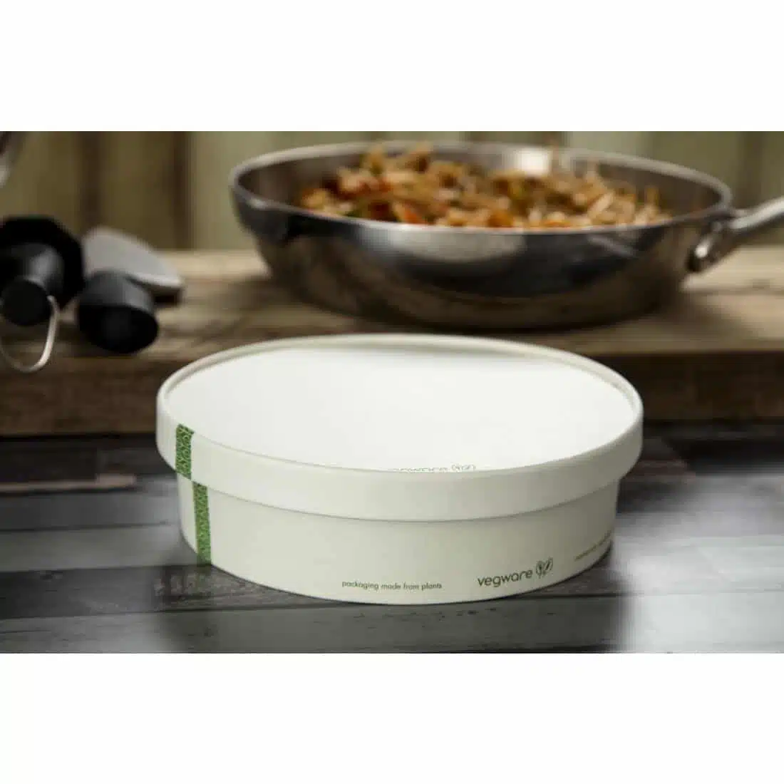 Vegware 185-Series Compostable Bon Appetit Wide PLA-lined Paper Food Bowls 26oz (Pack of 300) - Image 7
