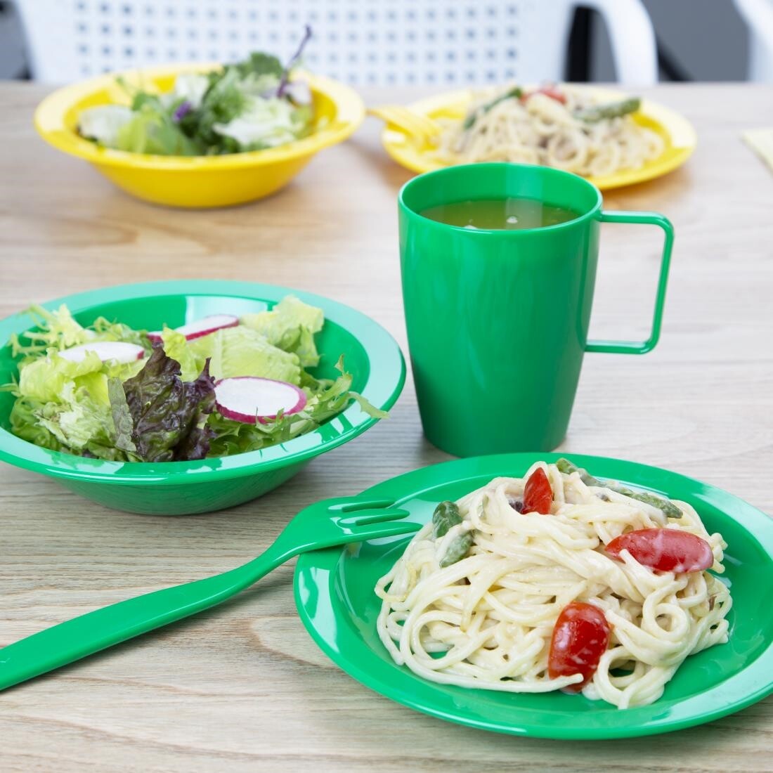 Kristallon Polycarbonate Handled Beakers Green 284ml