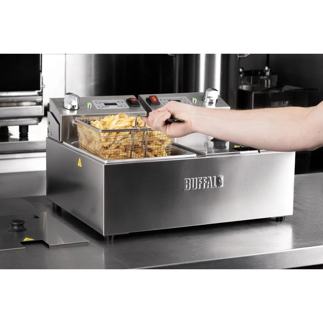 Buffalo Electric Fryer with Timer 2x5Ltr - Image 14