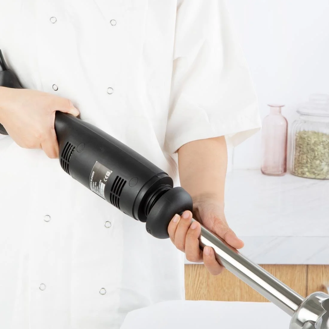 Nisbets Essentials Variable Speed Stick Blender 250mm Shaft - Image 5