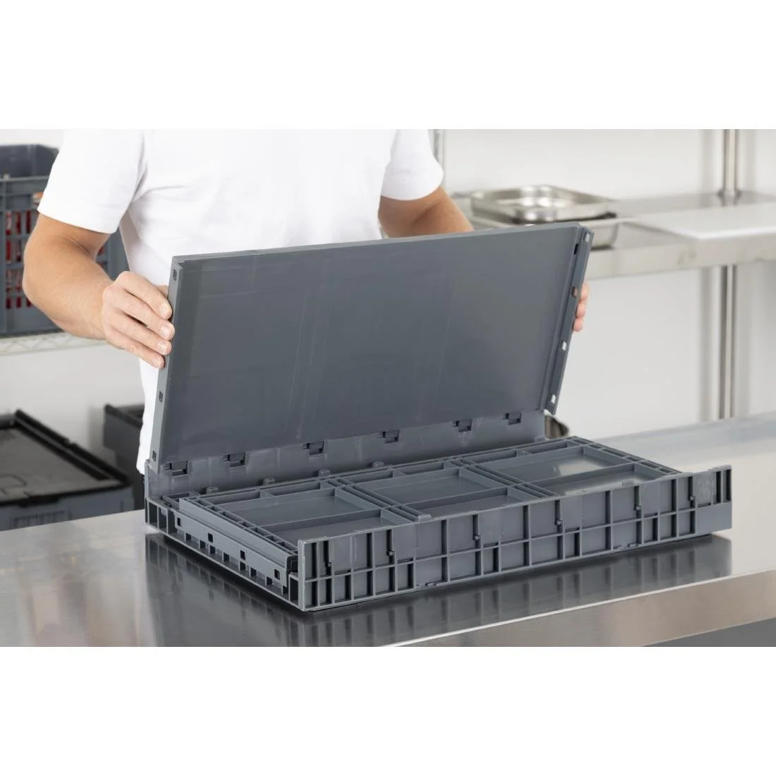 Vogue Plastic Folding Transport Storage Crate 594x396x353mm - Image 10