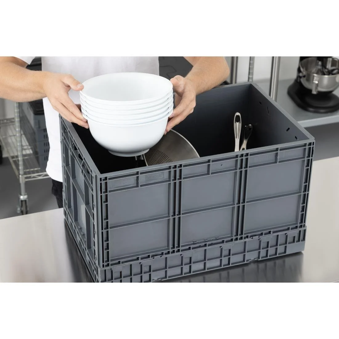 Vogue Plastic Folding Transport Storage Crate 594x396x353mm - Image 11