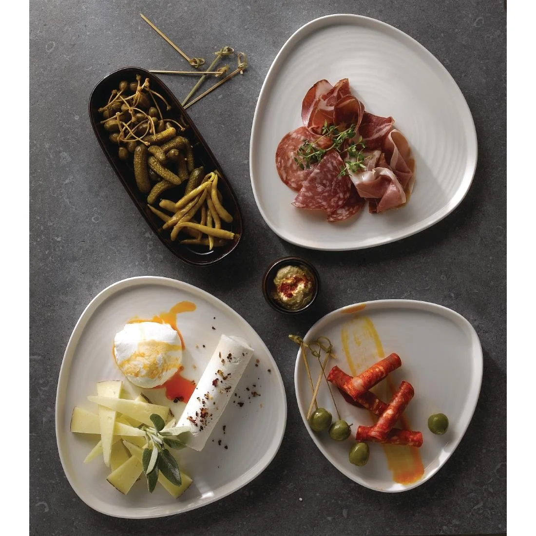 Churchill White Triangle Walled Chef Plates 200mm (6 Pack) - Image 2