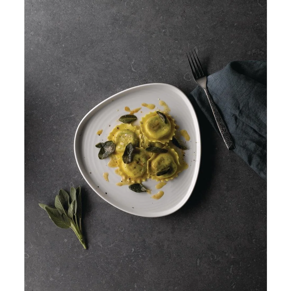 Churchill White Triangle Walled Chef Plates 200mm (6 Pack) - Image 4