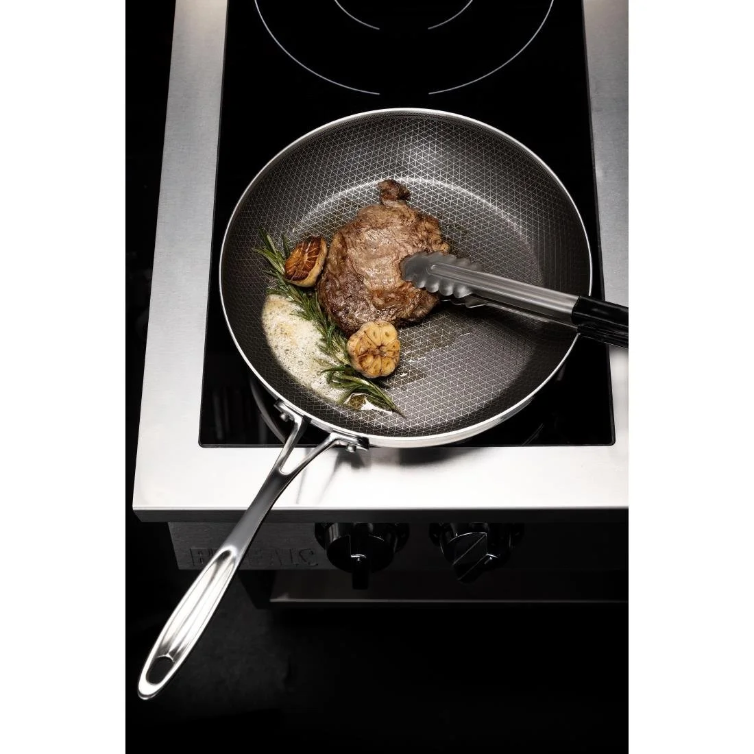 Vogue Tri-Shield Stainless Steel Frying Pan with Clad Coating 24cm - Image 8