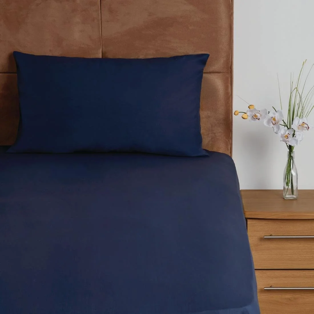 Mitre Essentials Temir Fitted Sheet Navy - Image 3
