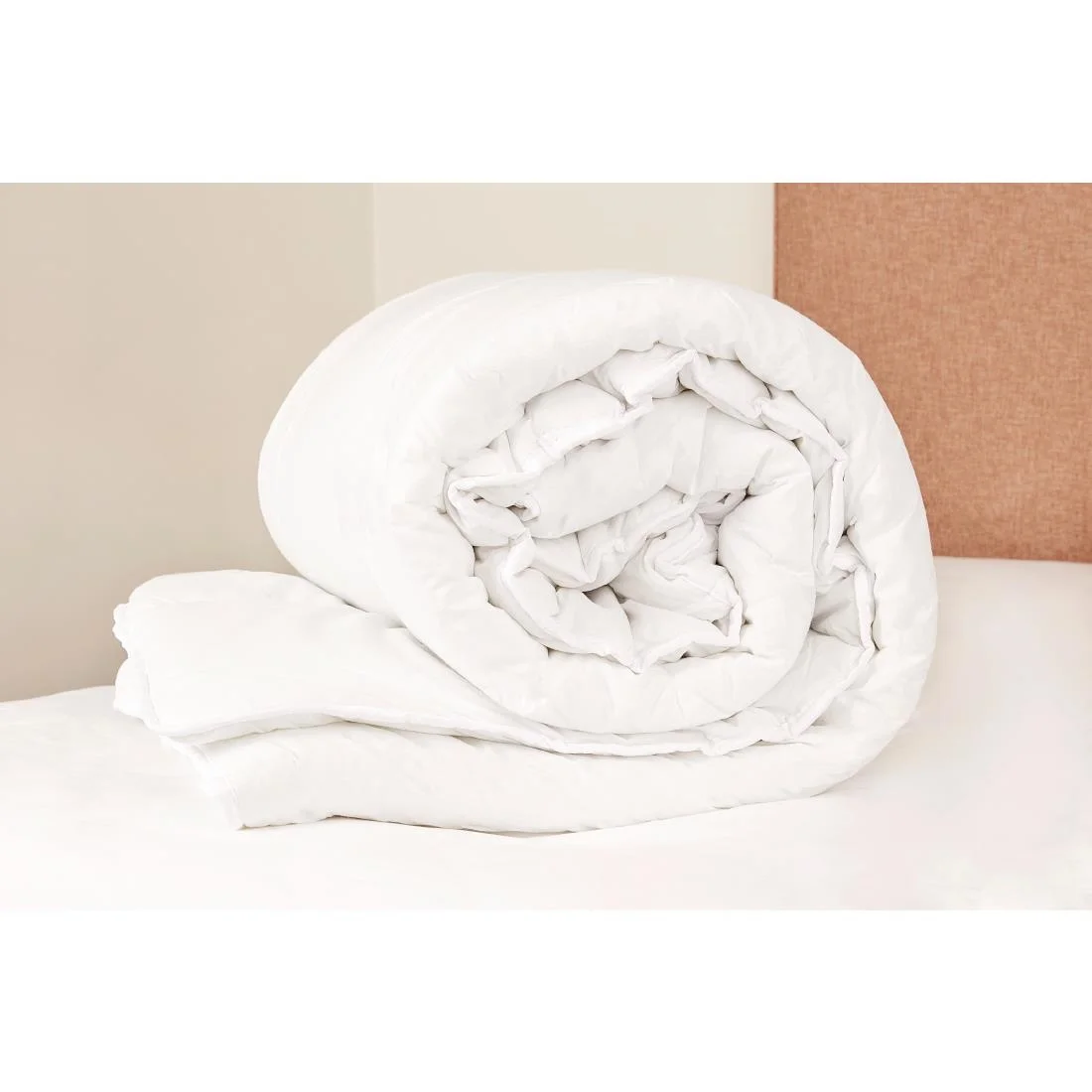 Mitre Eco Hollowfibre 10.5 Tog Duvet - Image 1