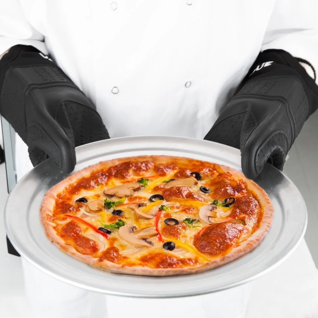 Vogue Silicone Oven Mitt with Sleeve - Image 6