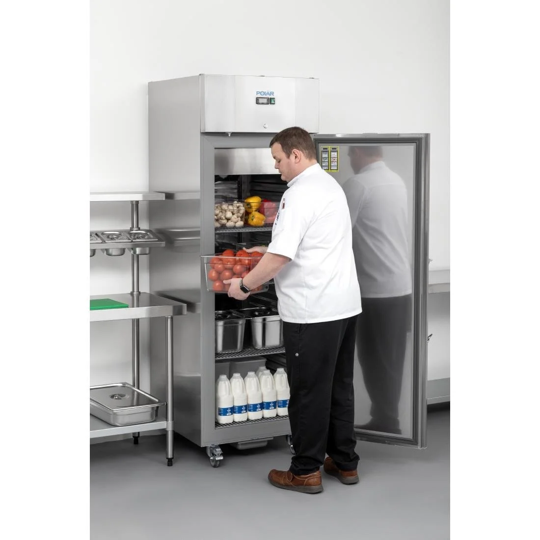 Polar U-Series Energy Efficient Single Door Upright Refrigerator 700Ltr - Image 2