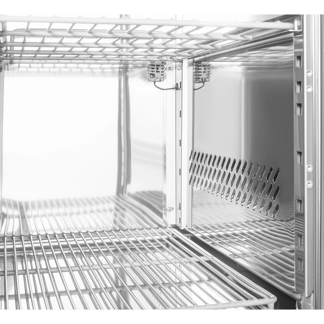 Polar U-Series Four Door Slimline Counter Fridge - Image 6