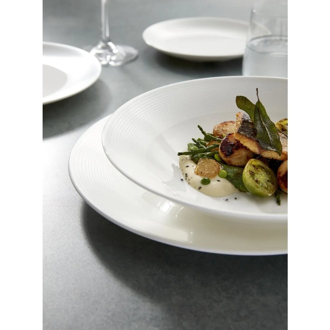 William Edwards Spiro Teacups White 200ml (12 Pack) - Image 10