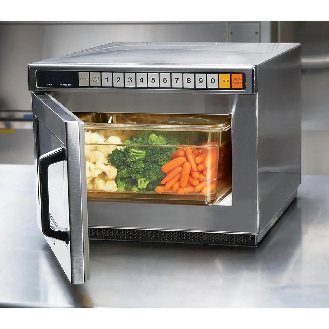 Cambro High Heat 1/2 Gastronorm Food Tray 150mm - Image 3