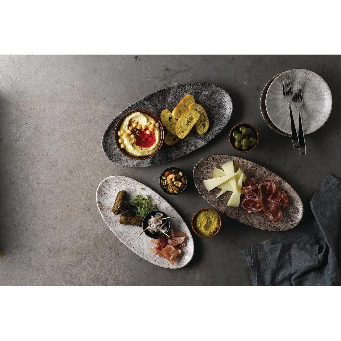 Churchill Studio Prints Stone Chefs Plates Zircon Brown 347 x 173mm (6 Pack) - Image 3