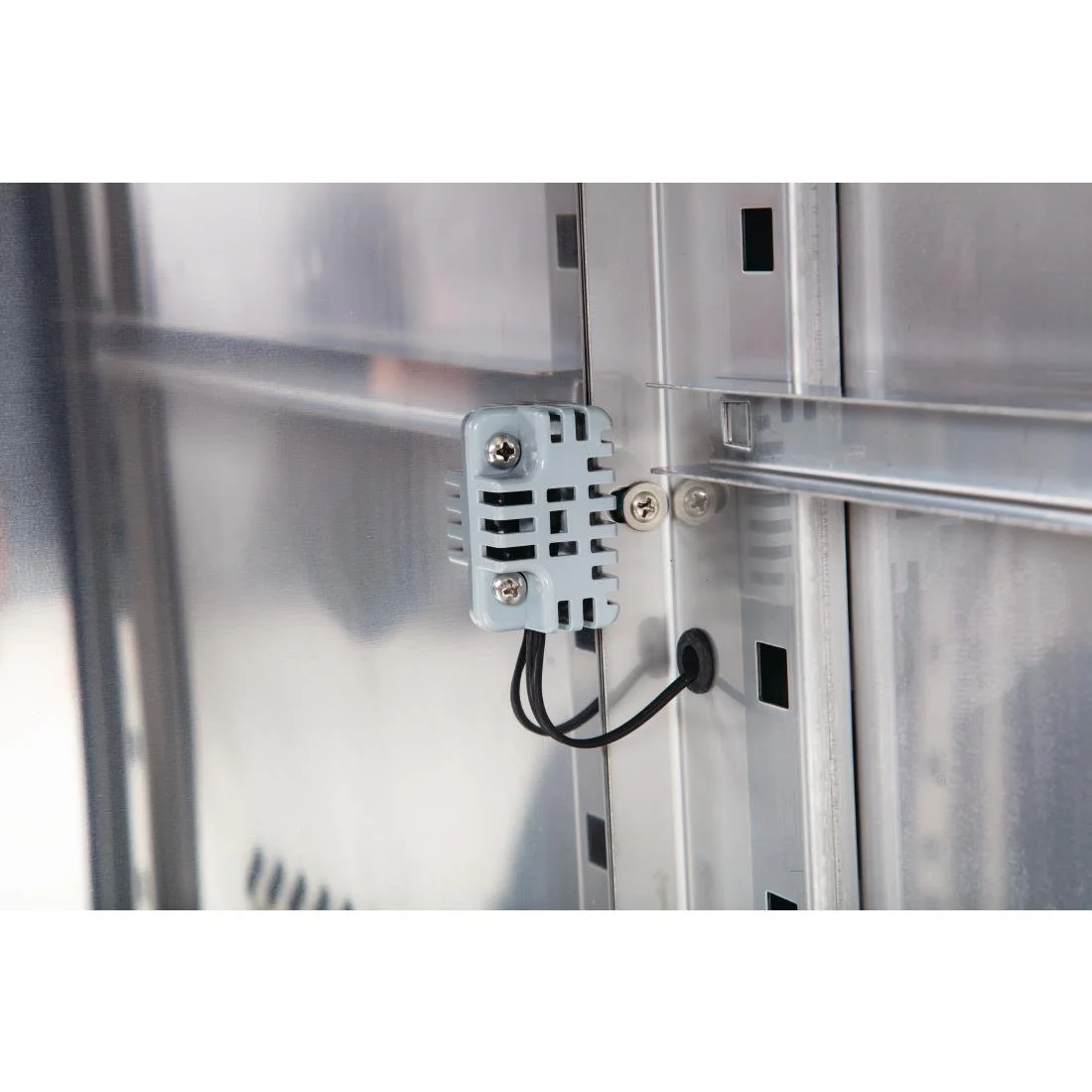 Polar U-Series Double Door Counter Fridge with Upstand 282Ltr - Image 15