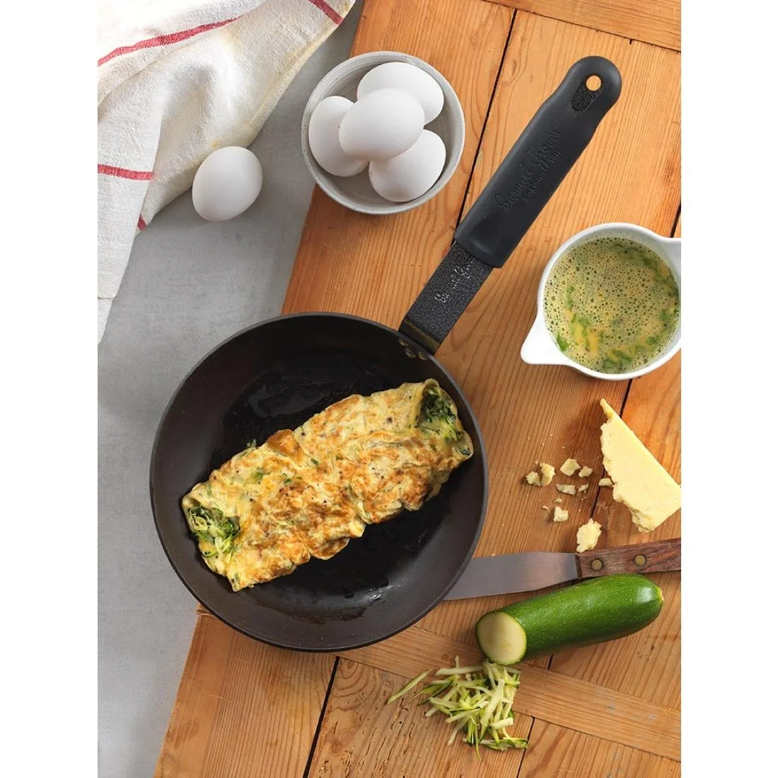 Samuel Groves Professional Seasoned Carbon Steel Omelette Pan 26cm - Image 2