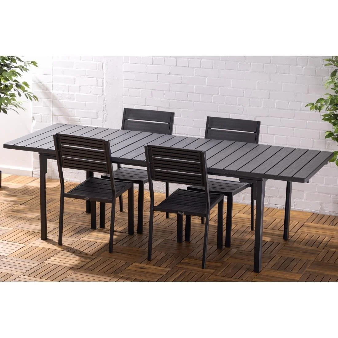 Bolero Valletta Grey Slatted Extendable Outdoor Dining Table - Image 7
