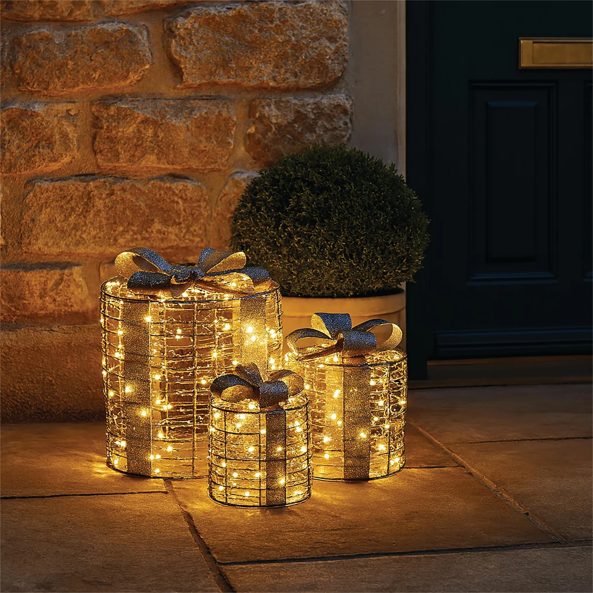 LED Outdoor/Indoor Light Up Christmas Presents Mixed Sizes Silver (Pack of 3) XH10088 - Image 1